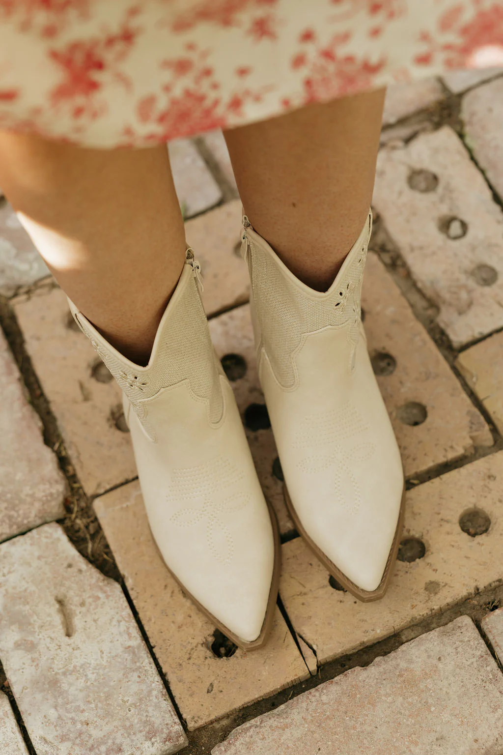 Cheyenne Boots-Beige - Image 4