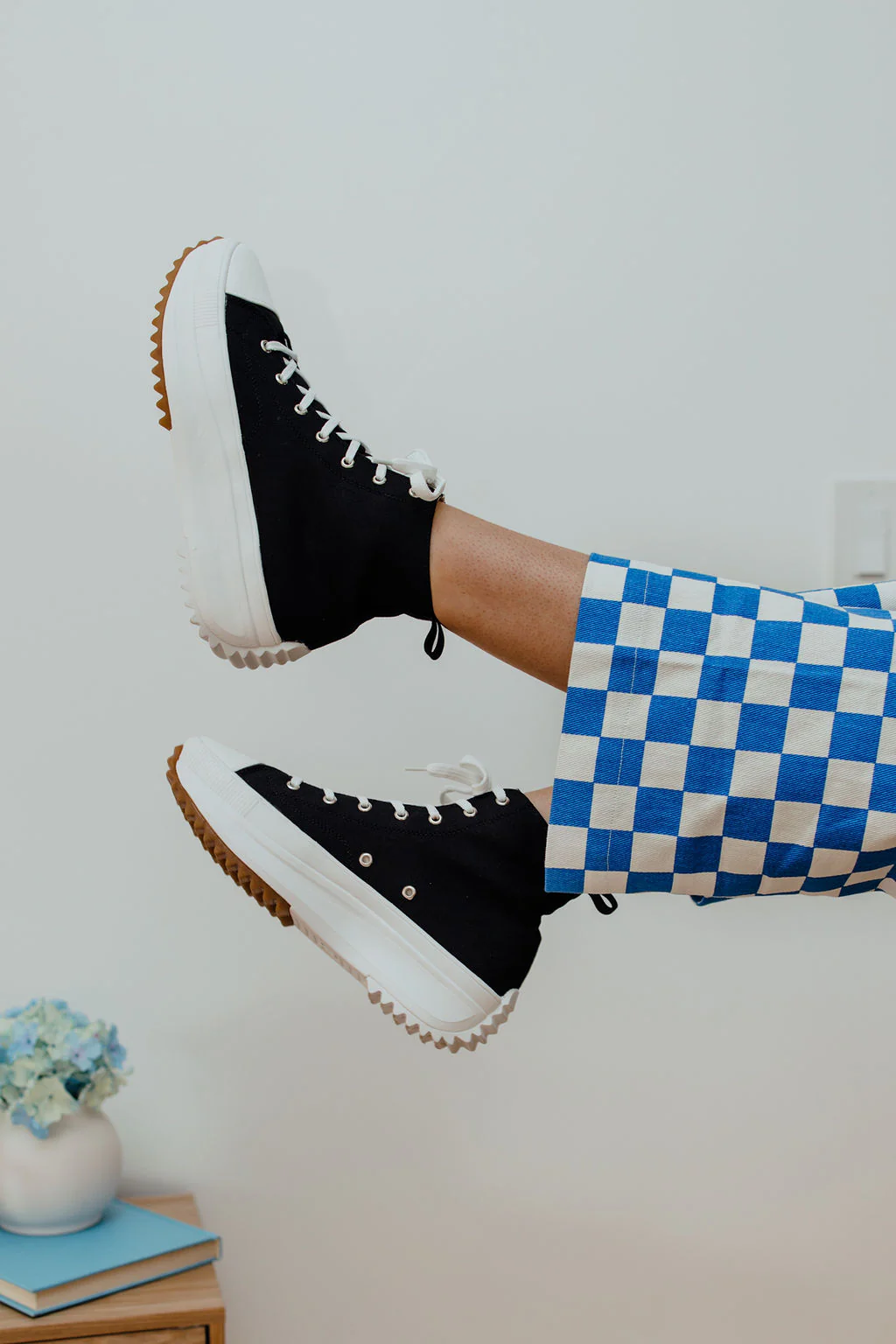 Thandos Sneakers-Black - Image 4